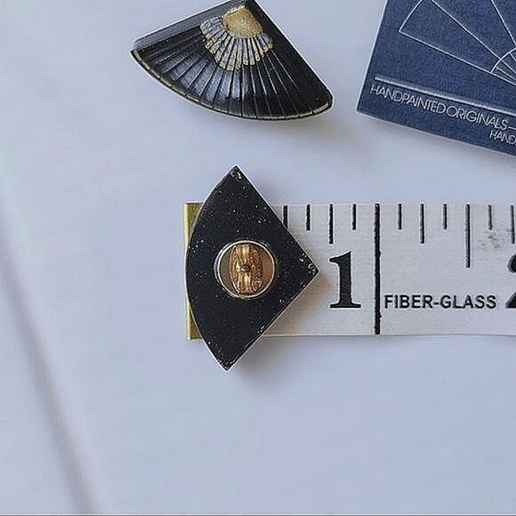 Deadstock Misono Handpainted Originals black wooden fan studs - Picture 8 of 8